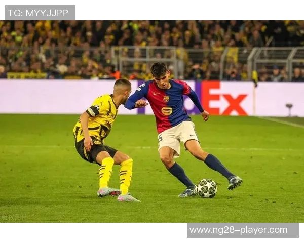 意甲激战:多特蒙德狂胜巴萨五球大捷帽子戏法引爆全场热情