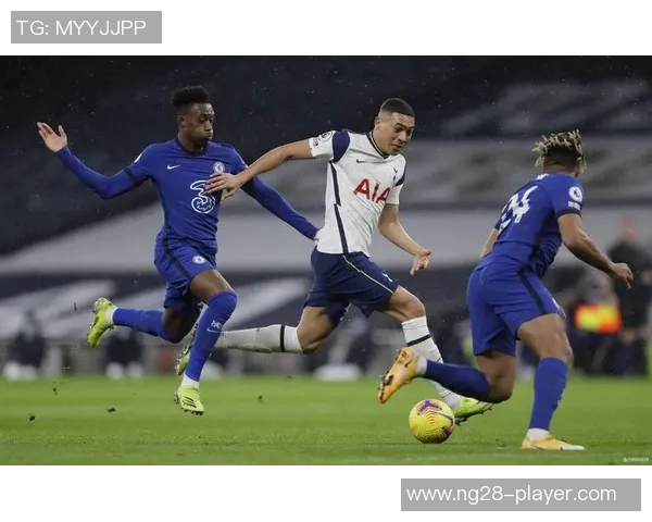 英超热刺与拜仁战成平局神奇扑救成比赛焦点分析